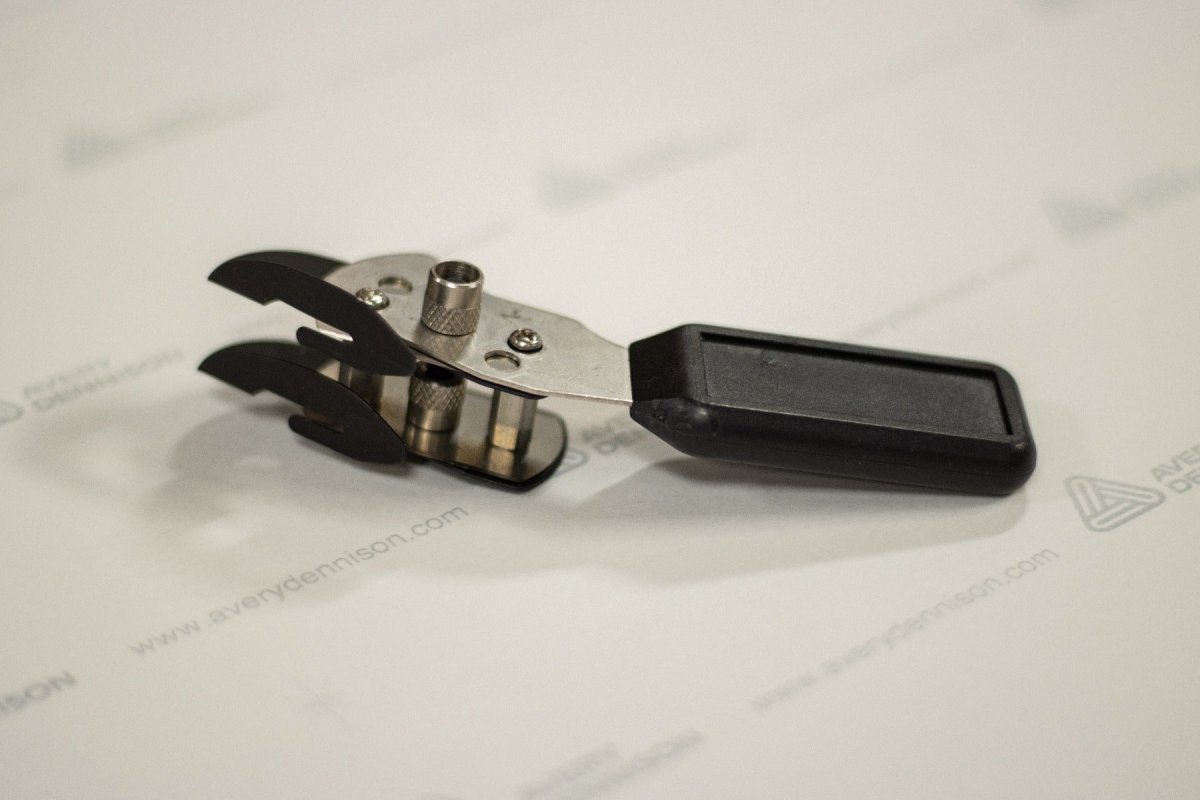 Wrap Knife With Twin Head Liner Cutter - McLogan Supply